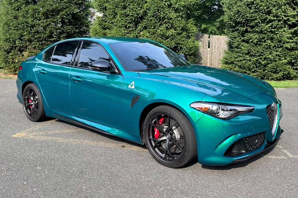 Alfa Romeo Giulia Quadrifoglio 2025: Mobil Sport Eropa yang Semakin Dilirik