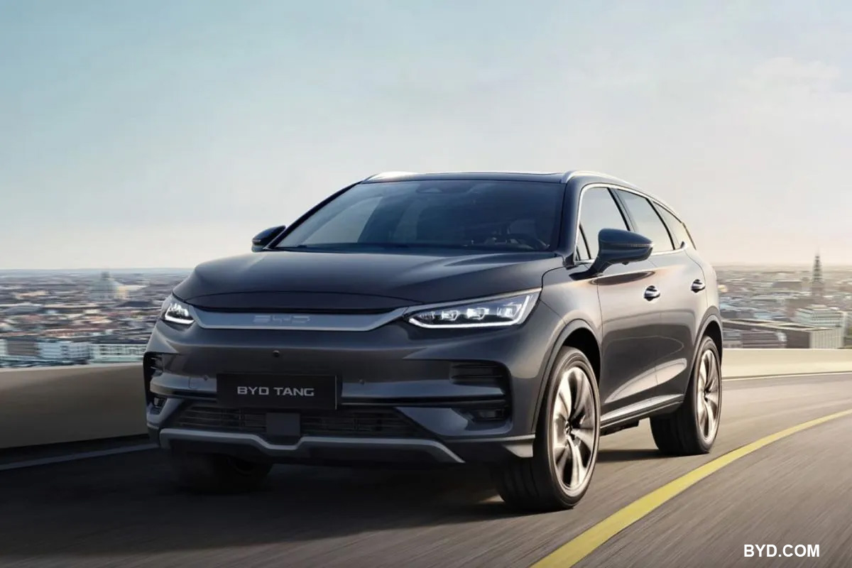 Revolusi Mobil Listrik 2025: Terobosan Tesla, Hyundai, dan BYD