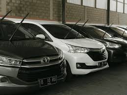 Rental Mobil: Tips Memilih Jasa Sewa yang Aman dan Nyaman Saat Liburan